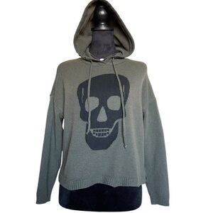 Sweet Romeo Small Green Cropped Ribbed Hoodie with Black Skull Design